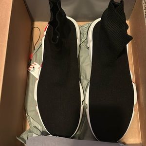 Balenciaga men graffiti shoe